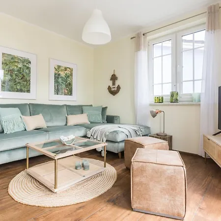 Westwind Apartment *