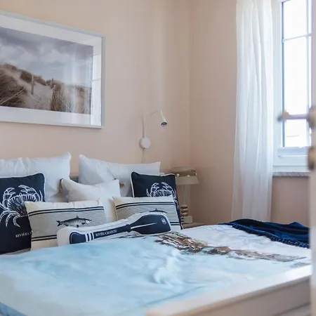 Westwind Apartment